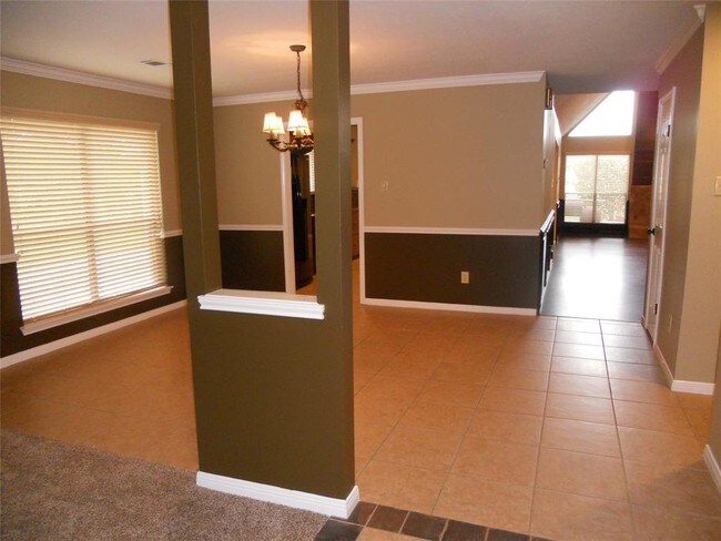 Building Photo - 7922 Devlin Dr