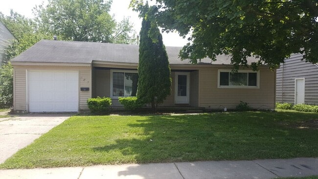 Three Bedroom One Bathroom House - Three Bedroom One Bathroom House