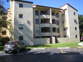 Building Photo - 9022 SW 123rd Ct