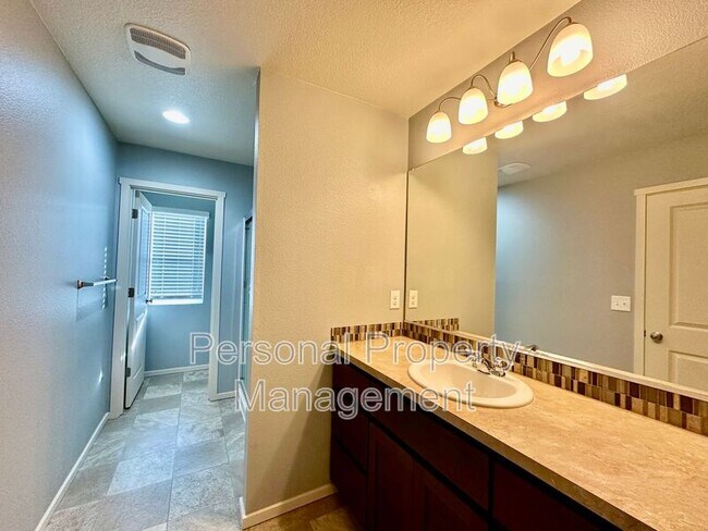 Foto del edificio - 8517 NE 13th Pl