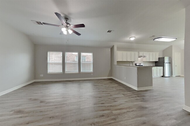 Building Photo - 8902 Carmel Grove Ln