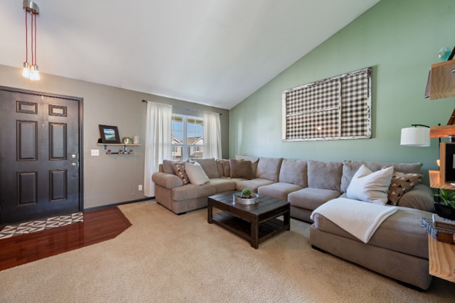 Building Photo - 8753 Quest St