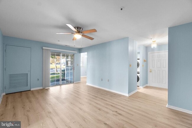 Foto del edificio - 8378 Montgomery Run Rd