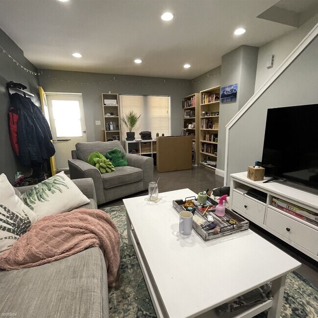 Foto del edificio - 3 br, 1.5 bath House - 5122 Chancellor Street