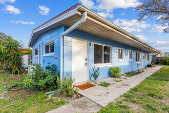 Building Photo - 117 Pierce Ave