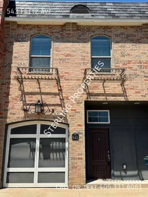 Building Photo - 543 Fretz Ave
