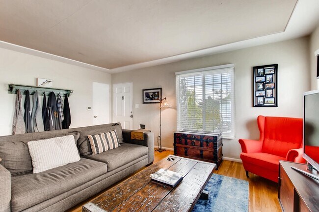 Foto del edificio - Charismatic 2 Bedroom/1 Bath Home For Rent in South Park!