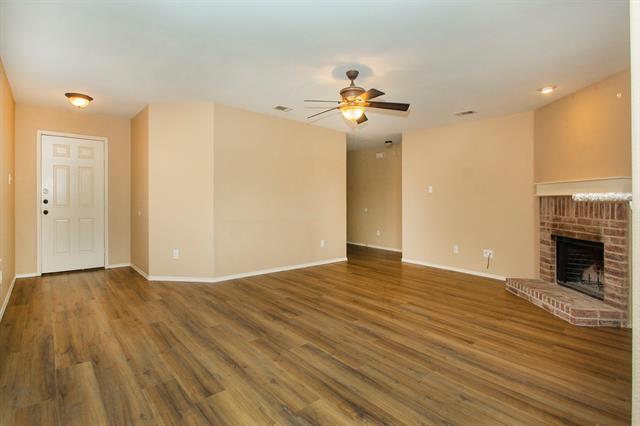 Foto del edificio - 5708 Talons Crest Cir