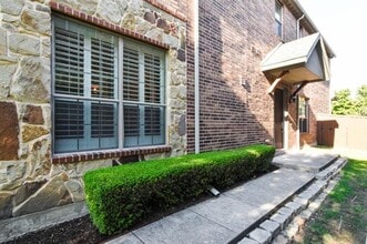 Building Photo - 3128 Bloomfield Ct
