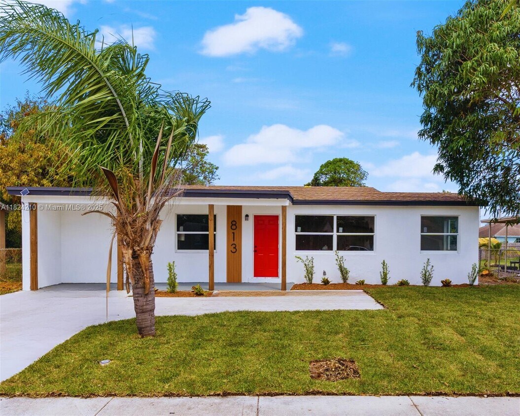 Primary Photo - 813 SW 3rd Ct