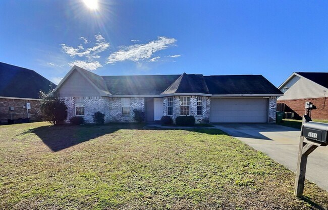 Foto del edificio - 3/2 Fireplace, 2 Car Garage St. Martin Schools