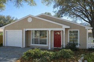 Building Photo - 2698 Kavalier Dr