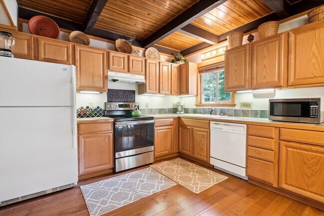 Foto del edificio - Alpine Meadows 3 Bedroom ski lease on Mineral Springs