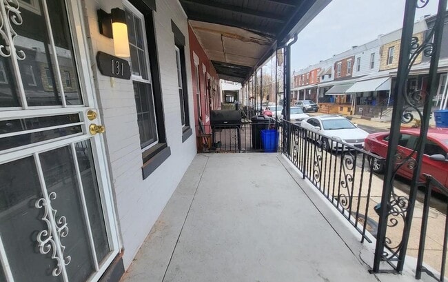 Building Photo - 131 N Hobart St