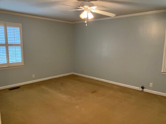 Foto del edificio - Fabulous Ranch on a Large Corner Lot