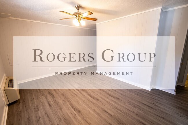 Foto del edificio - #103*** - 811-813 Hughes St Duplex