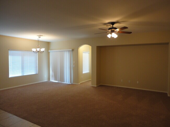 Building Photo - 10121 W Luxton Ln