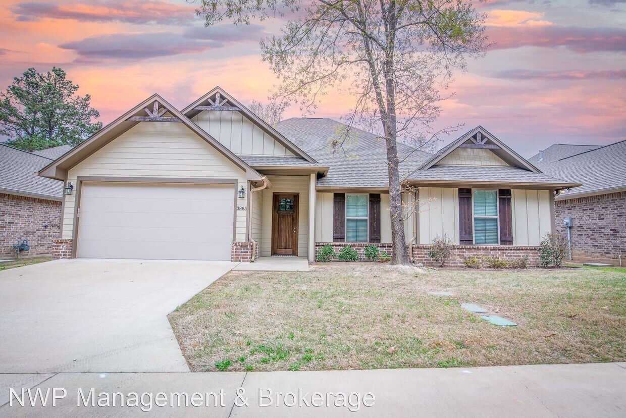 Primary Photo - 4 br, 2 bath House - 3885 Old Omen Rd.