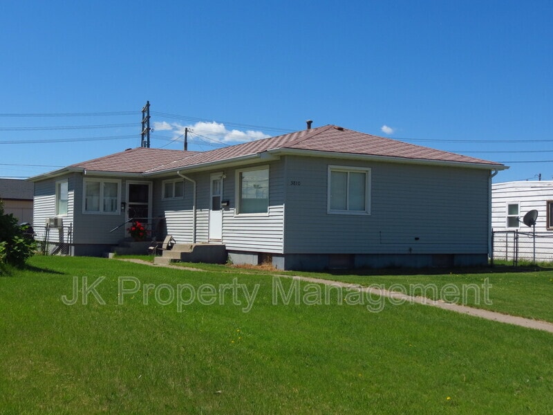 Primary Photo - 3810 9th Ave S