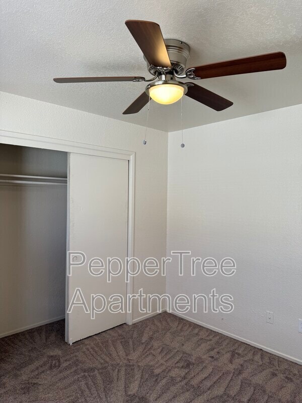 Building Photo - 760 E Elm Ave