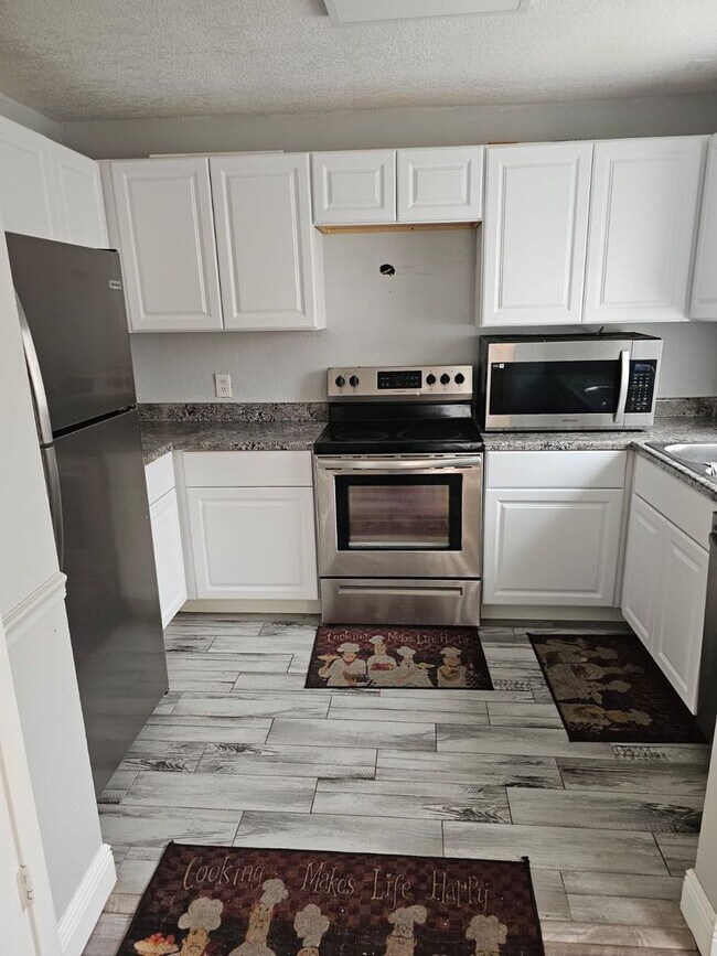 Building Photo - Essex Park Villas Condominium