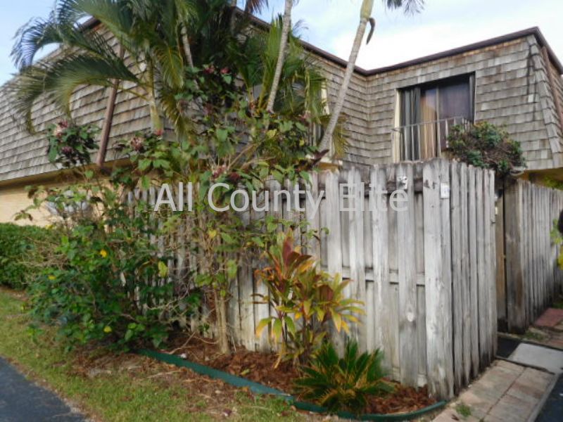 49 Lake Arbor Dr, Palm Springs, FL 33461 House Rental in Palm Springs