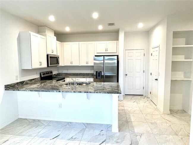 Building Photo - 2367 Garden Belle Dr