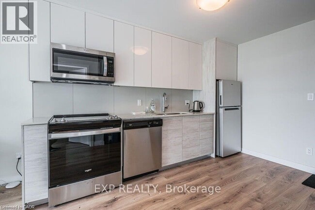 Building Photo - 60 Frederick St