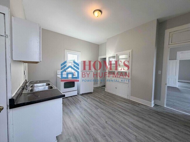 Foto del edificio - Two Bedroom House | Deposit Special