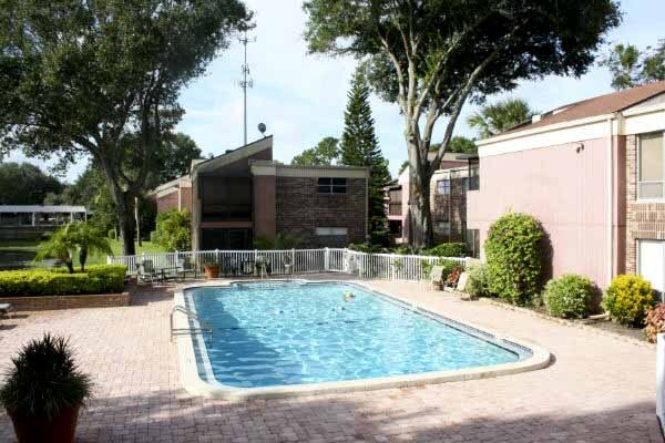 Foto del edificio - 10455 Carrollbrook Ct