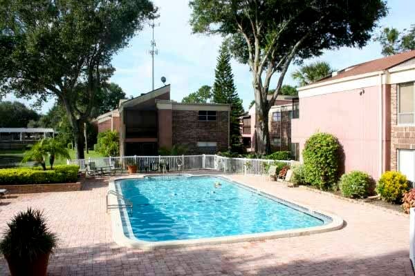 Building Photo - 10455 Carrollbrook Ct