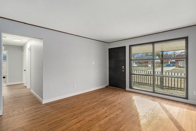 Foto del edificio - 24310 Rosemarie Ave