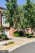 Building Photo - 3915 Clares Ct