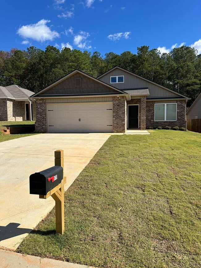 Foto del edificio - *SAVE $500 + Christmas Cash!* BRAND NEW Three Bedroom | Two Bath Home in Lincoln