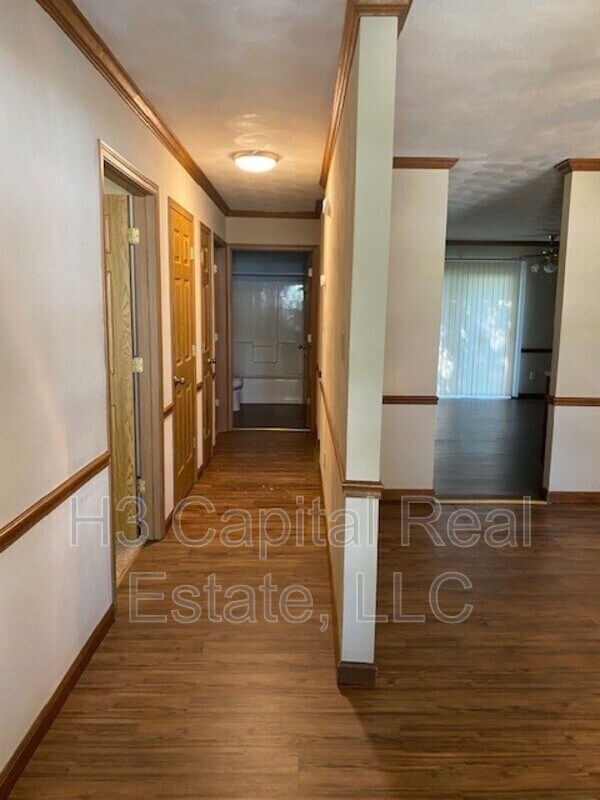 Foto del edificio - 102 Southgate Dr