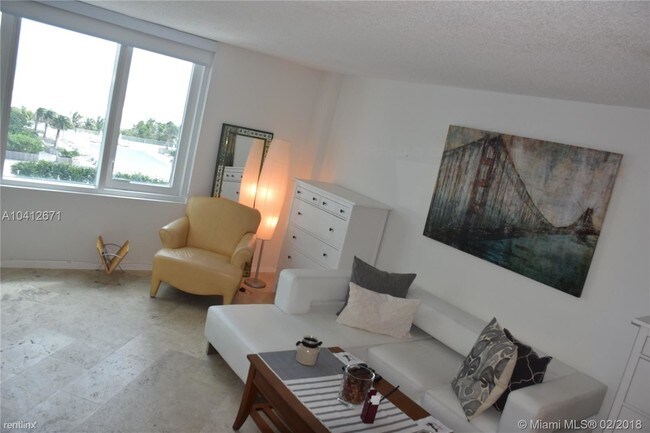 Foto del edificio - 2300 Collins Ave