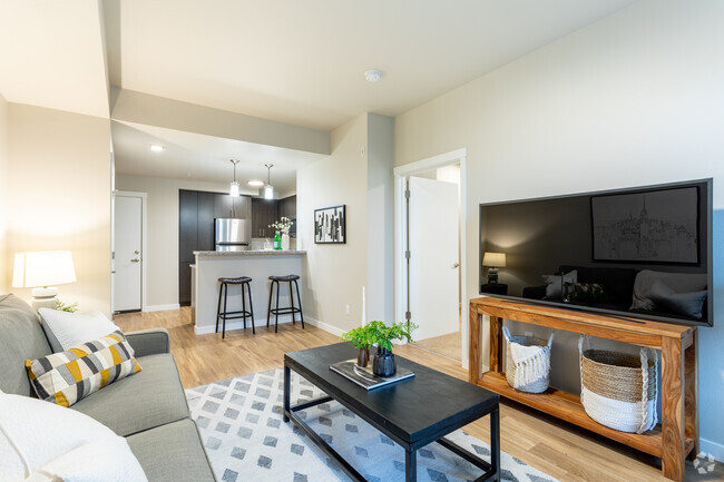 1BR, 1BA - 672 SF - The Elwood