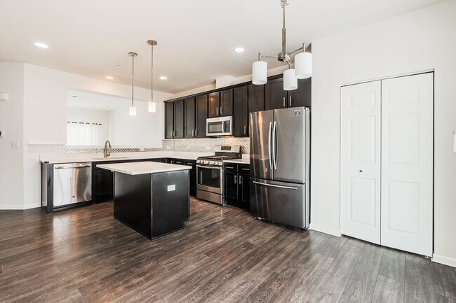 Foto del edificio - 4446 Monroe Ct