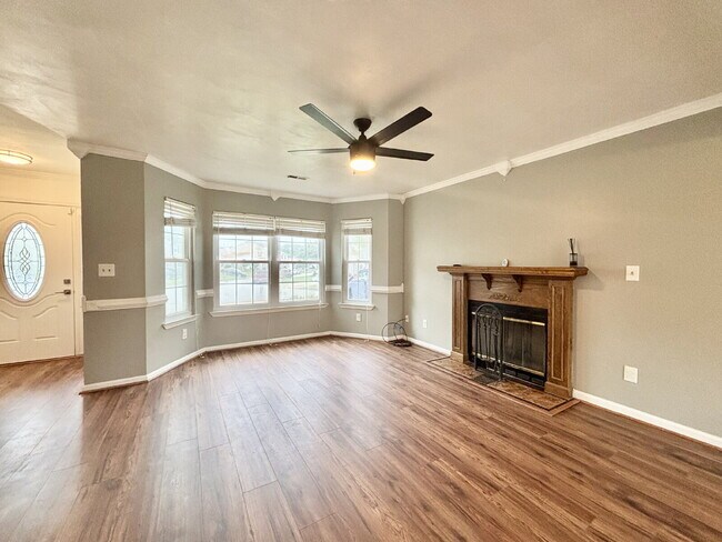 Foto del edificio - Gorgeous 3 Bedroom Home In Virginia Beach