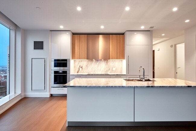 Building Photo - 240 Devonshire St