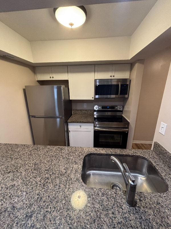 Foto del edificio - 848 NW Fork Rd