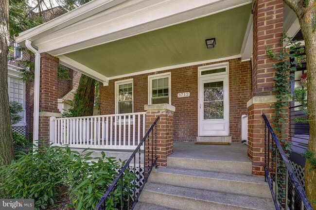 Building Photo - 3712 Garfield St NW