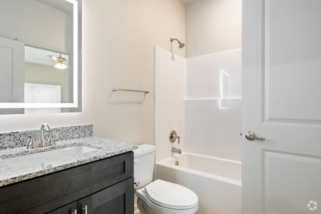 2BR, 2BA - 720SF - Primary Bathroom - Platform Flint River