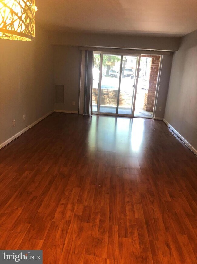 5819 Cove Landing Rd Unit 204, Burke, VA 22015 Condo for Rent in