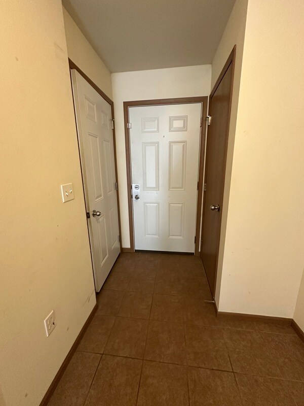 Foto del edificio - 155 33rd Ave SW