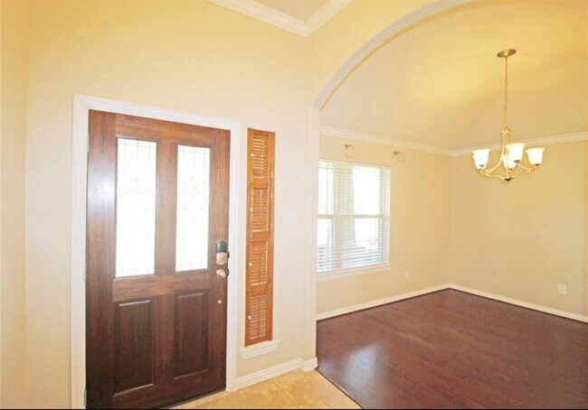 Foto del edificio - 16615 Fiesta Rose Ct