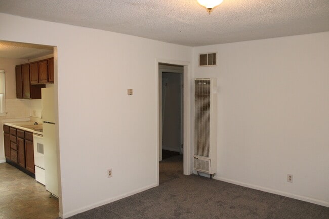 Building Photo - 4407 E Bayley St