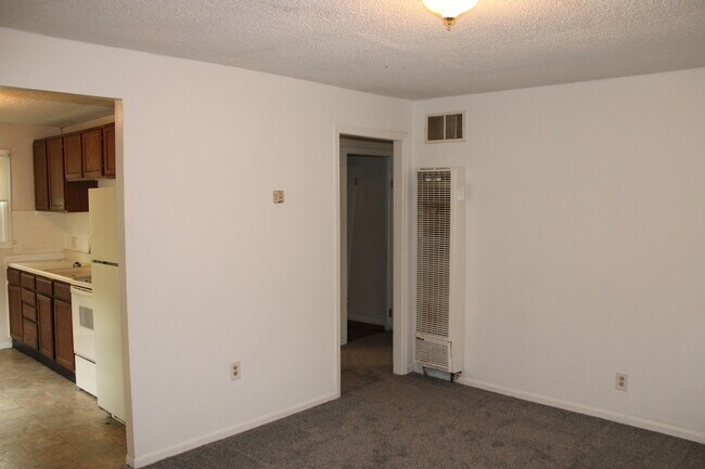 Foto del edificio - 4407 E Bayley St