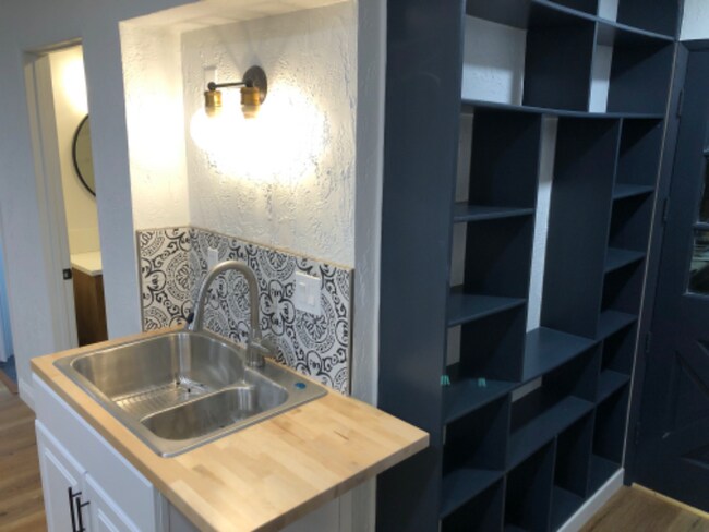 Foto del edificio - 1484 Ahart St