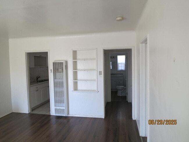 Building Photo - 1512 S Redondo Blvd